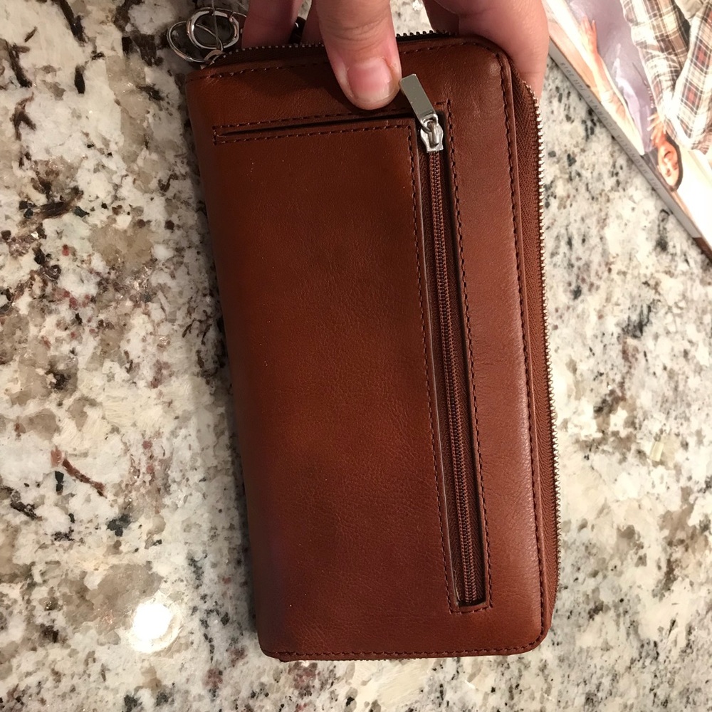 NWT Fossil brown wallet clutch, genuine leather